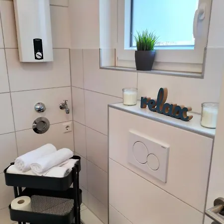 Living-Life, Klinik & Messe Vor Ort, Wlan, Netflix Apartment Essen Exterior photo