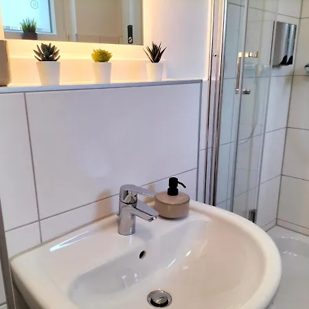Living-Life, Klinik & Messe Vor Ort, Wlan, Netflix Apartment Essen Exterior photo