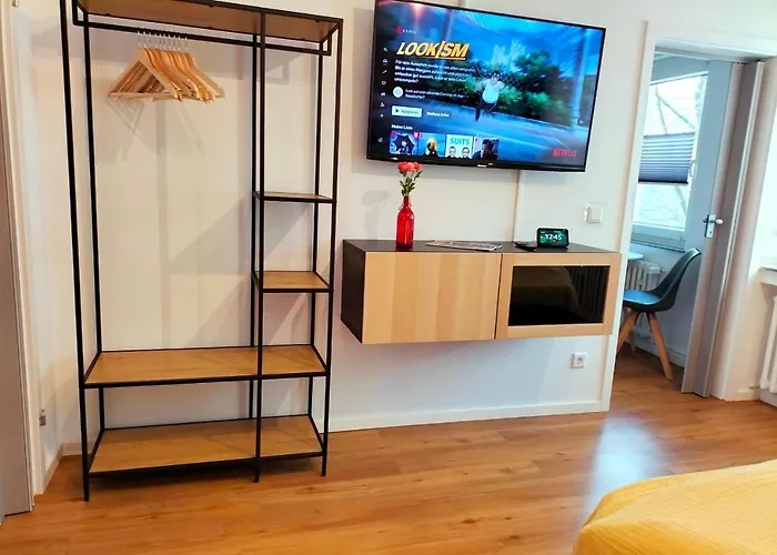 Living-Life, Klinik & Messe Vor Ort, Wlan, Netflix